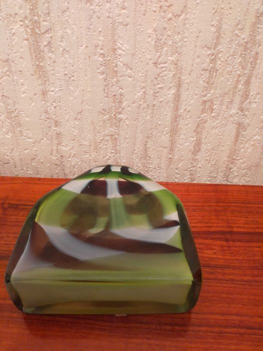 Нова ваза оригінального дизайну, товсте скло