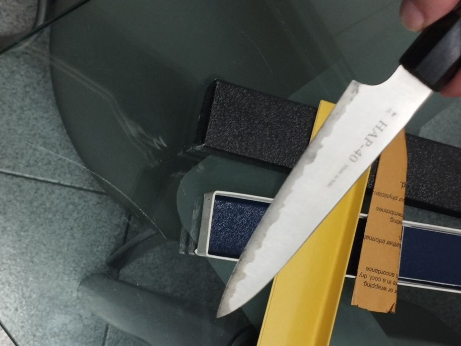 Faca japonesa Hatsukokoro Hayabusa Hap40 Petty 12 cm