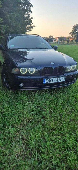 Samochód BMW 2003 seria 5