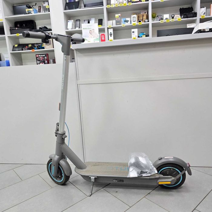 Hulajnoga elektryczna Motus Scooty 10 GEN5