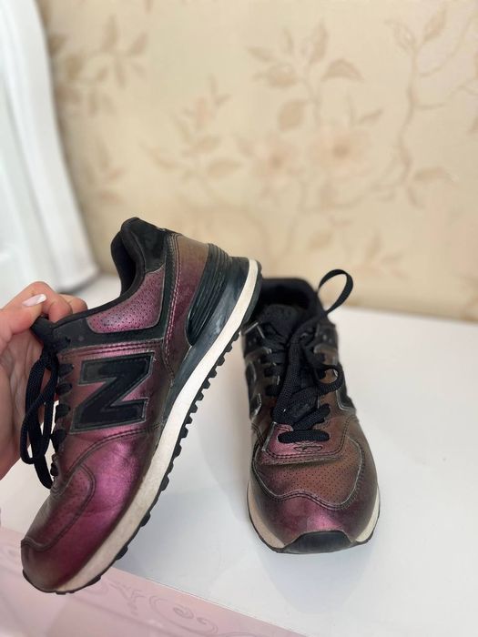 Нюбеланси 574 /new balance хамелеони 37розмір устілка 23.5