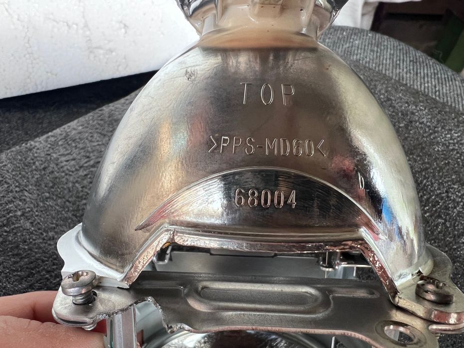 Линза в фару Ford Mustang, Lexus GS (2012-2015)