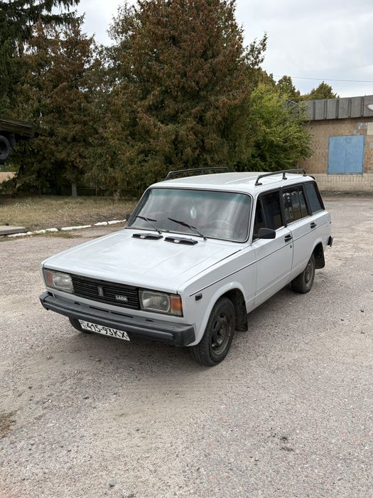Автомобіль ВАЗ 2104