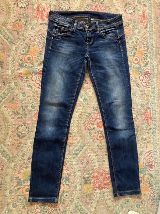Várias peças de roupa