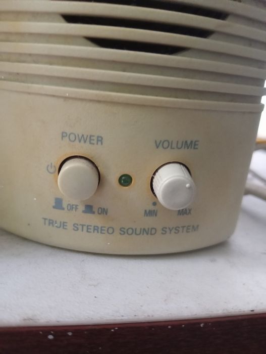 Par de colunas de computador