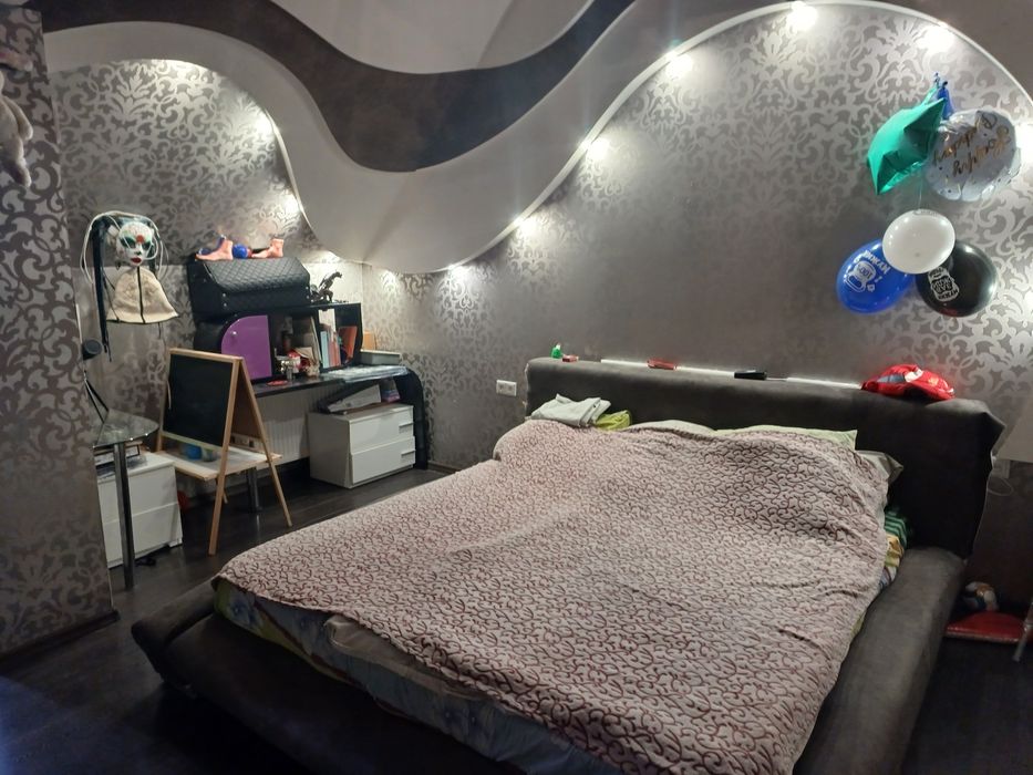 Продам  дом  Каменское возле  соснового леса  190000$