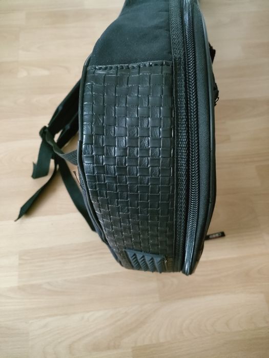 Futerał na gitarę canto