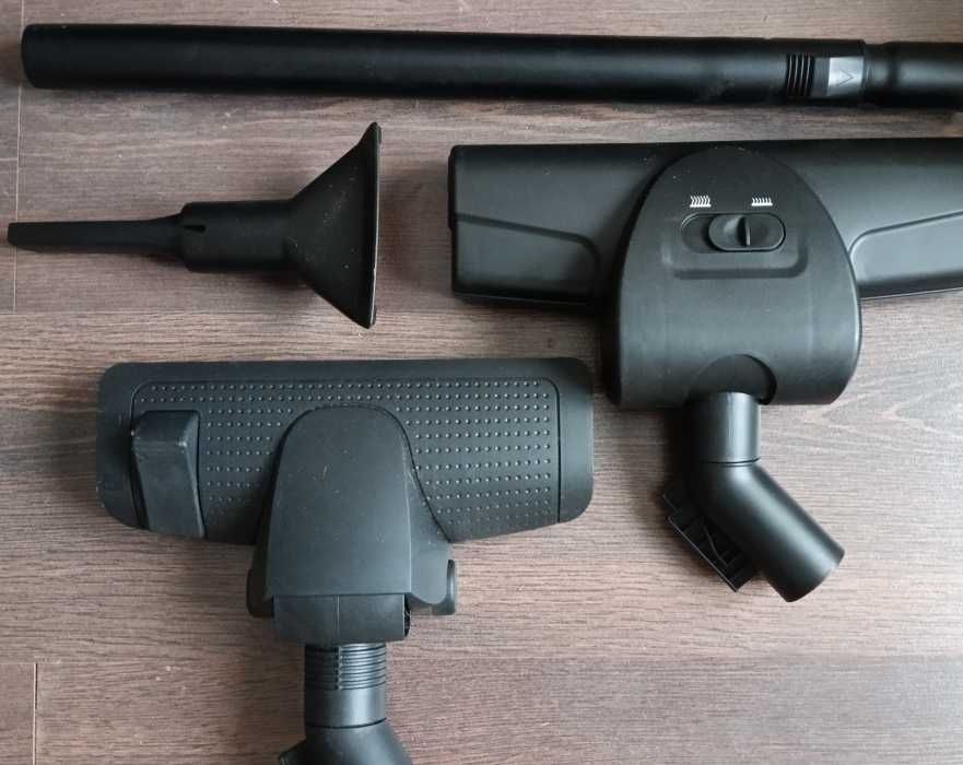 Пылесос для уборки без мешка Bosch