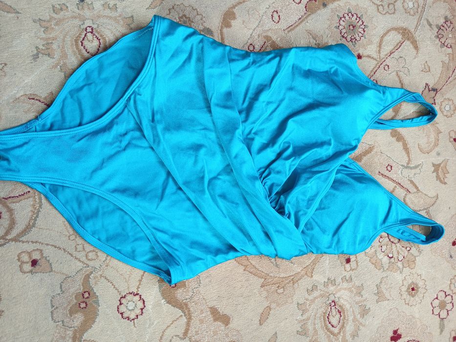 Продам бірюзовий купальники з утяжкою розміру L-XL