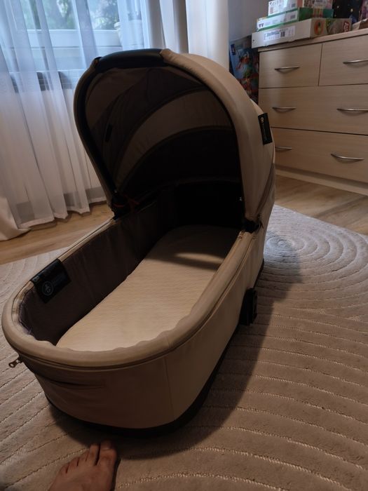 Sprzedam wózek Kinderkraft 2w1 +fotelik avionaut