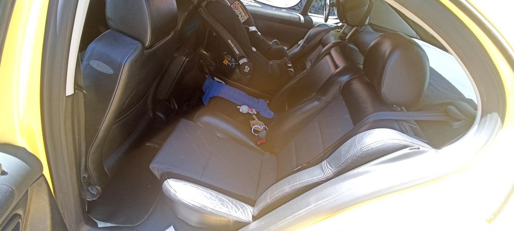 SEAT Leon cupra4
