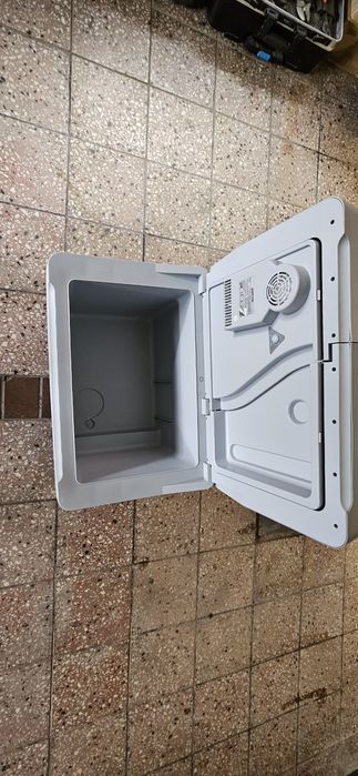 Lodowka turystyczna mobicool w40 na kółkach