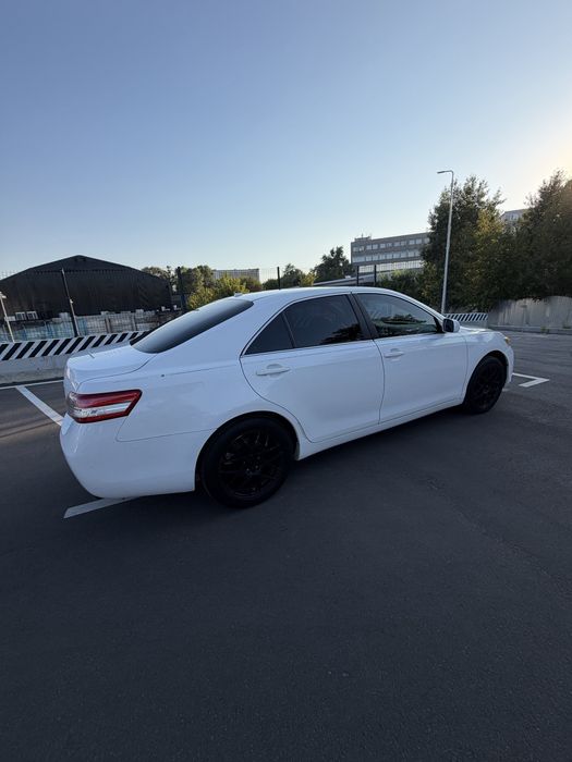 Toyota Camry 2,5 не бітая 100% рідний пробіг