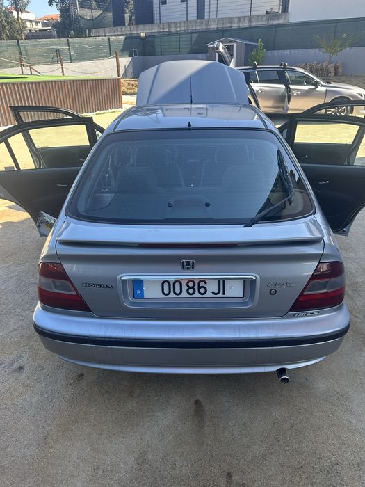 Honda Civic 1.5I LS