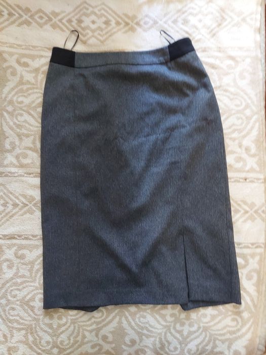 Спідниця класична розмір М
обхват