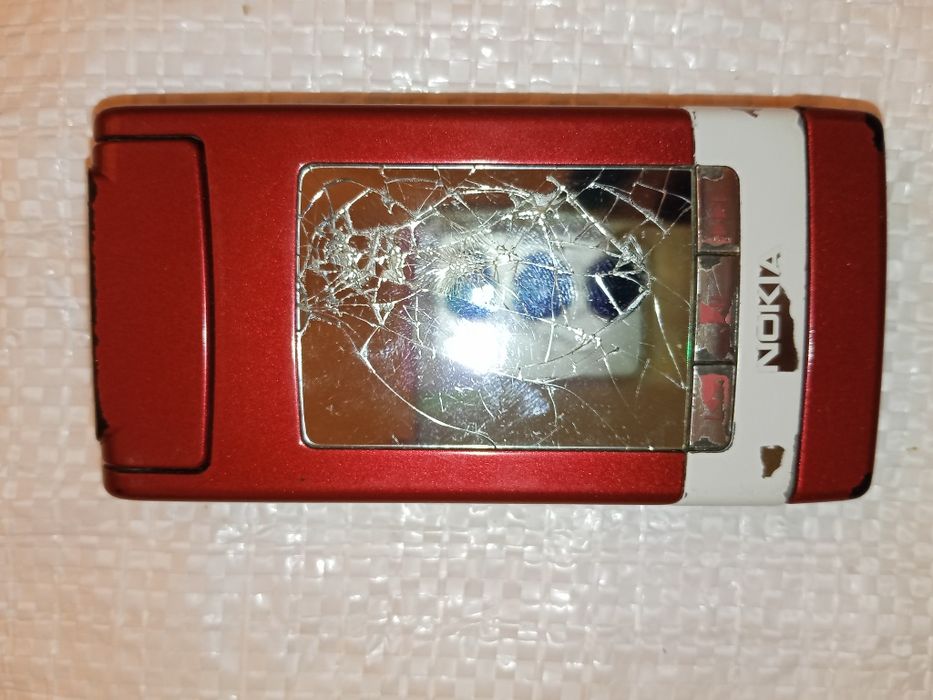 Телефон Nokia N76