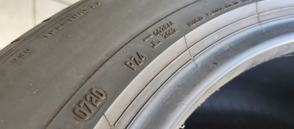 255/45R19 Pirelli PZero TM PZ4 hom.MO1 4,60mm 2020r C/B/69dB 150zł/szt