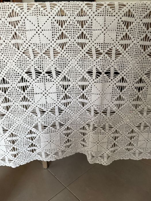 Toalha de mesa antiga em croché