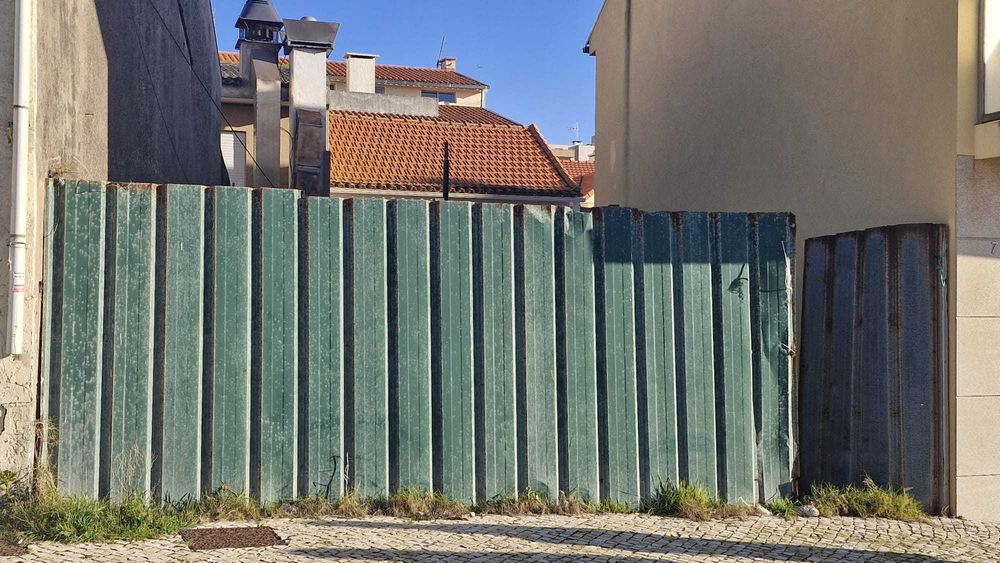 Metade de Prédio Urbano e Direito ao uso de sepultura