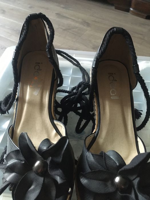 Buty na koturnie roz 37