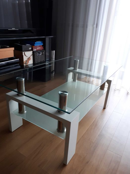 Mesa de centro em vidro