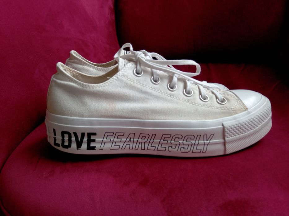Trampki Converse All Star Lift rozmiar 39,5 na platformie