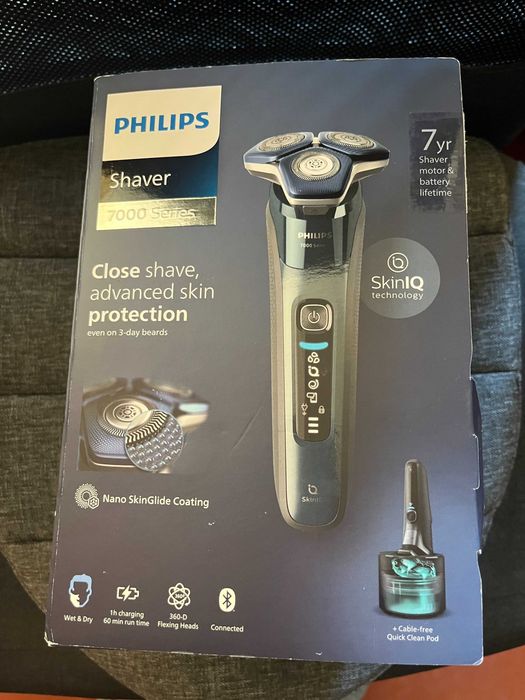 Электробритва Philips S7882/55 Series 7000 c док-станцией на гарантии