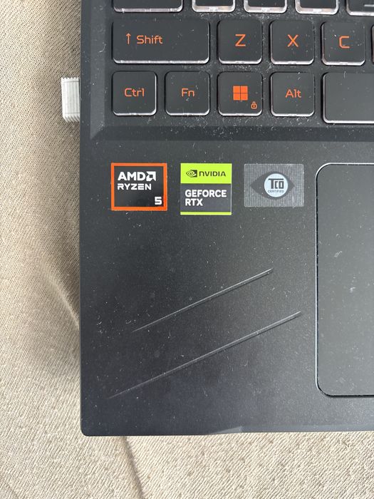 Sprzedam laptopa acer nitro v 16