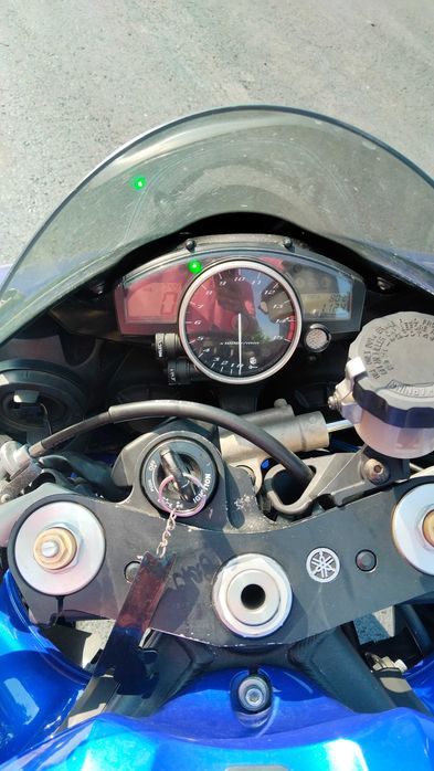Mota yahama r1 2005