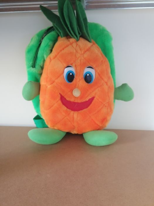 Mochila criança nova