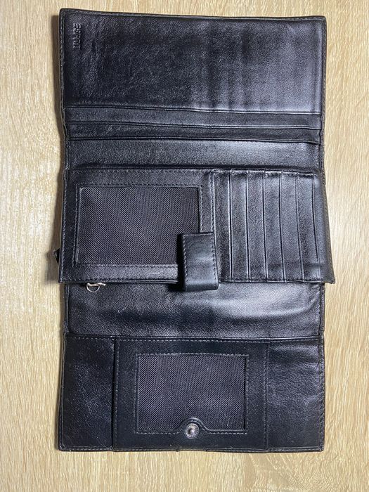 Жіночий шкіряний гаманець
