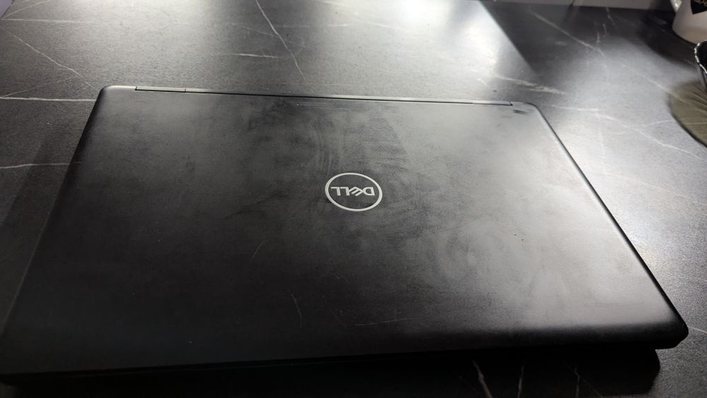Ноутбук Dell Latitude 5590 i7-8650U сенсорний екран.