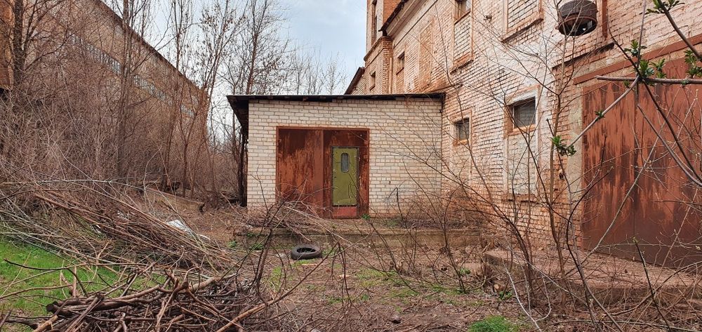 Гараж, кладовка, склад, погреб від 11 до 2000 м2 — знімайте лише ту площу, яка потрібна саме вам