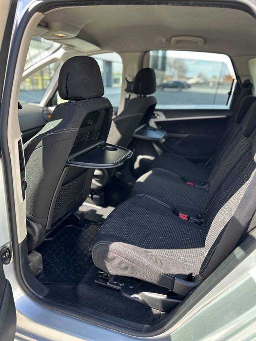 Продам Citroen C4 2009 1.6