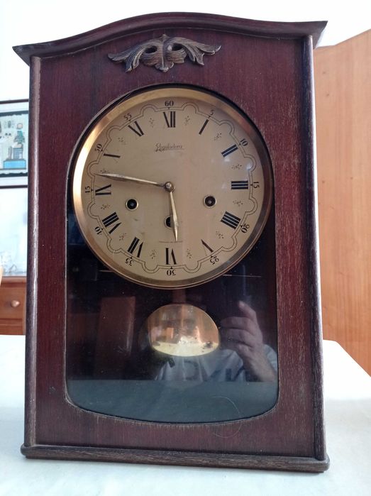 Relógio de carrilhão. Parede / Sala

Marca Reguladora.