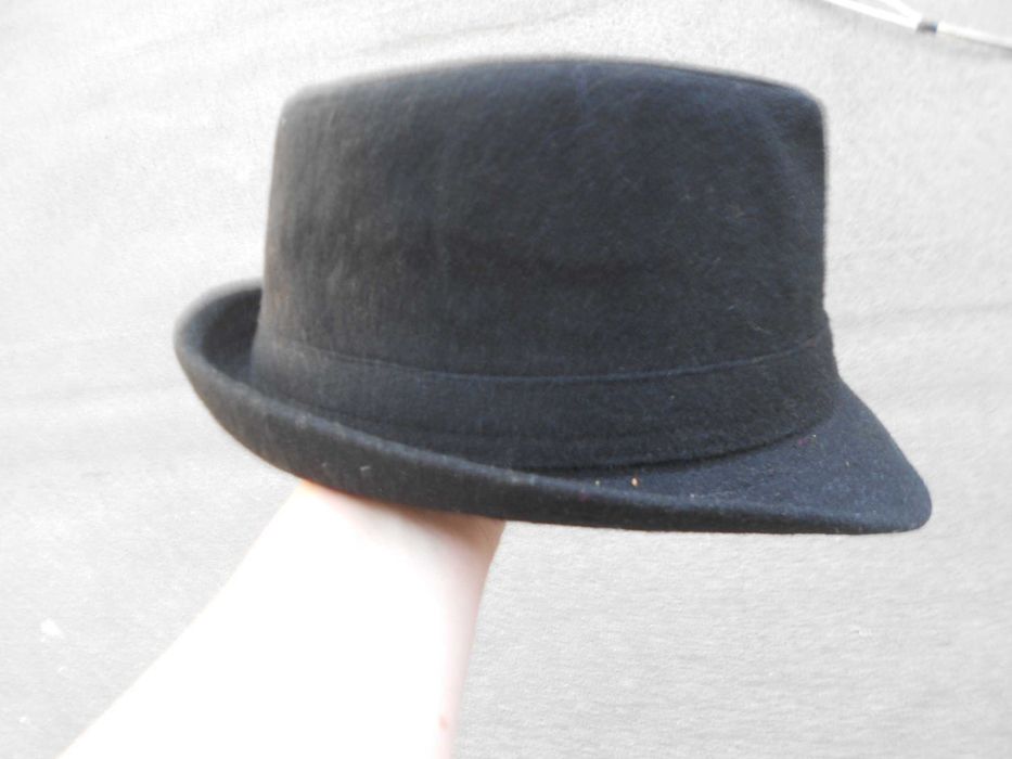 Капелюхи -челентанки