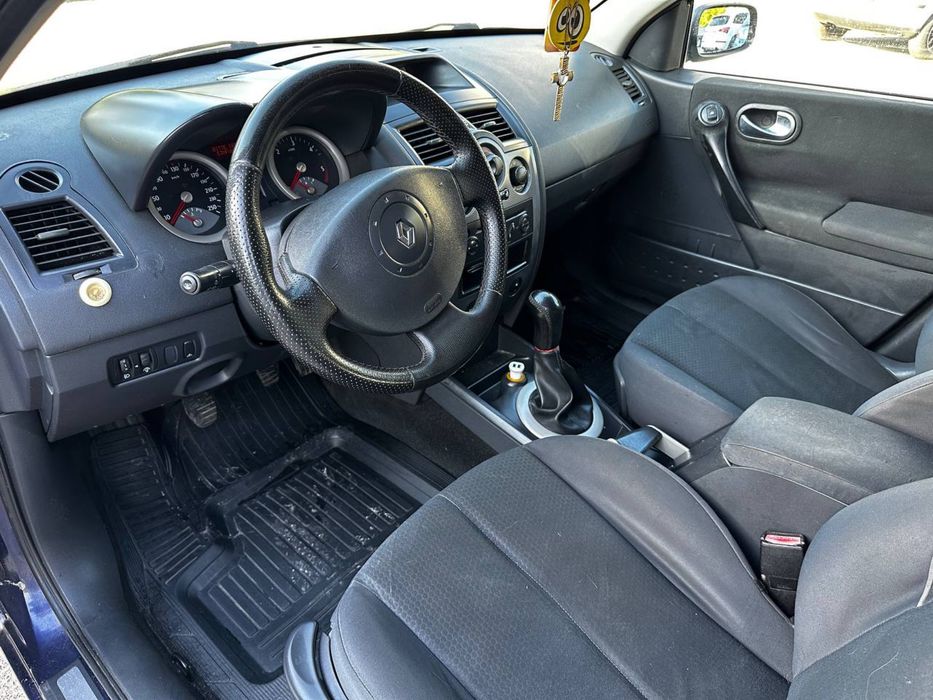 Renault Megane 2, 2005 рік, 1.5 турбодизель, механічна коробка.