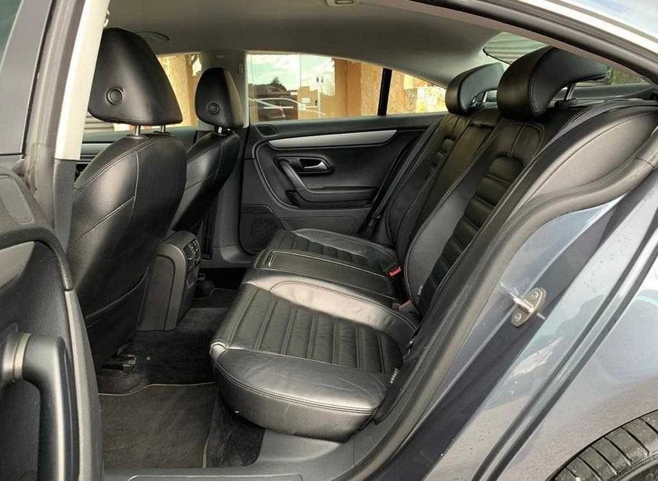 Volkswagen Passat CC 2.0 TDI - Ano 2009 -