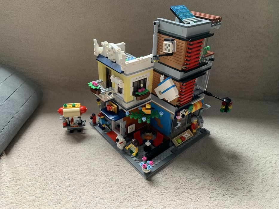 LEGO 31097 Creator 3w1 Sklep zoologiczny i kawiarenka