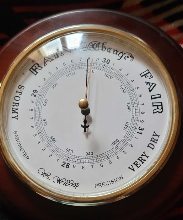 Барометр Widdop, Англия, хоанится с 90- ых годов