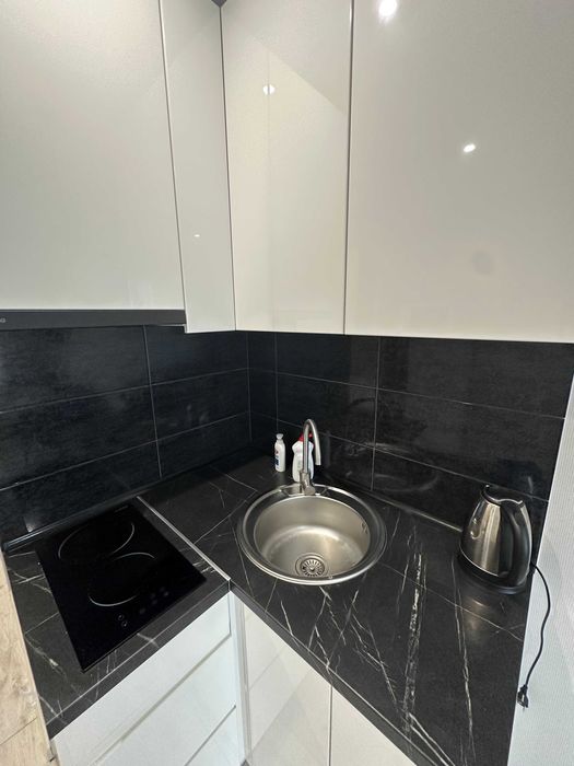 Продам мини квартиру салтовка метро 5 минут