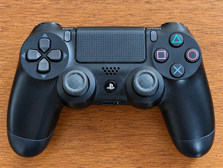 PS4 Slim 1TB + Comando Original + 4 Jogos + Caixa Original