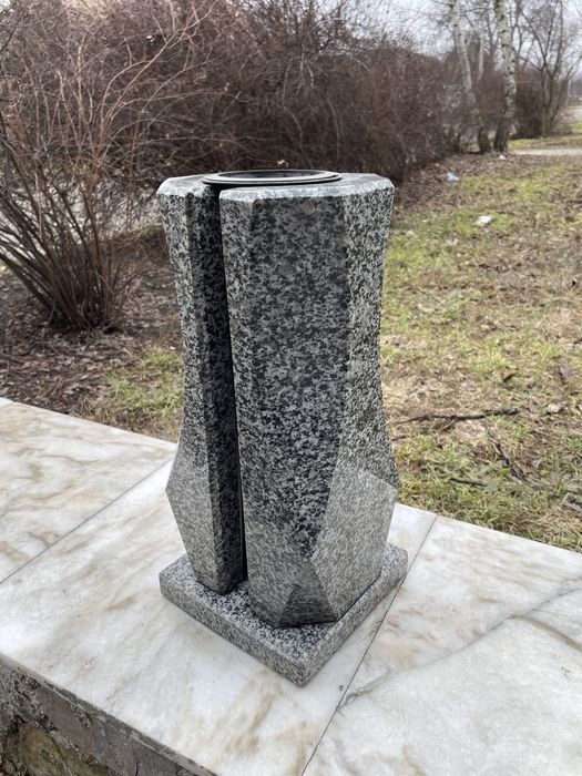 Ваза гранитная. Європейська ваза. Ваза клеяна