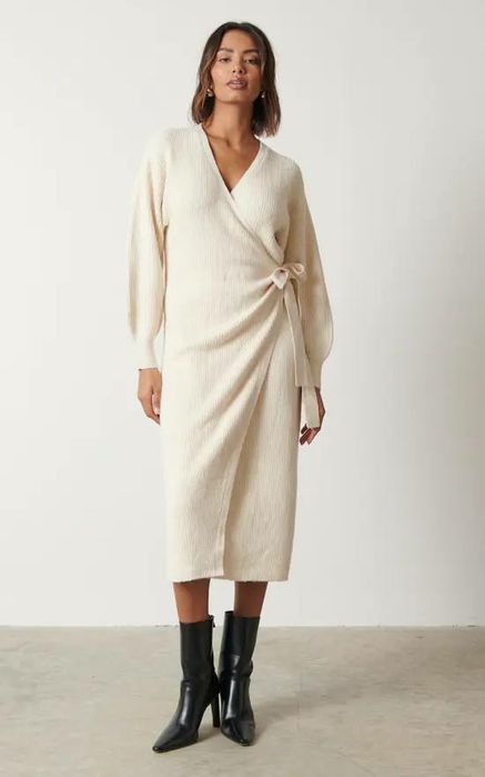 Розкішна в’язана молочна сукня кардиган з запахом розмір 46 М