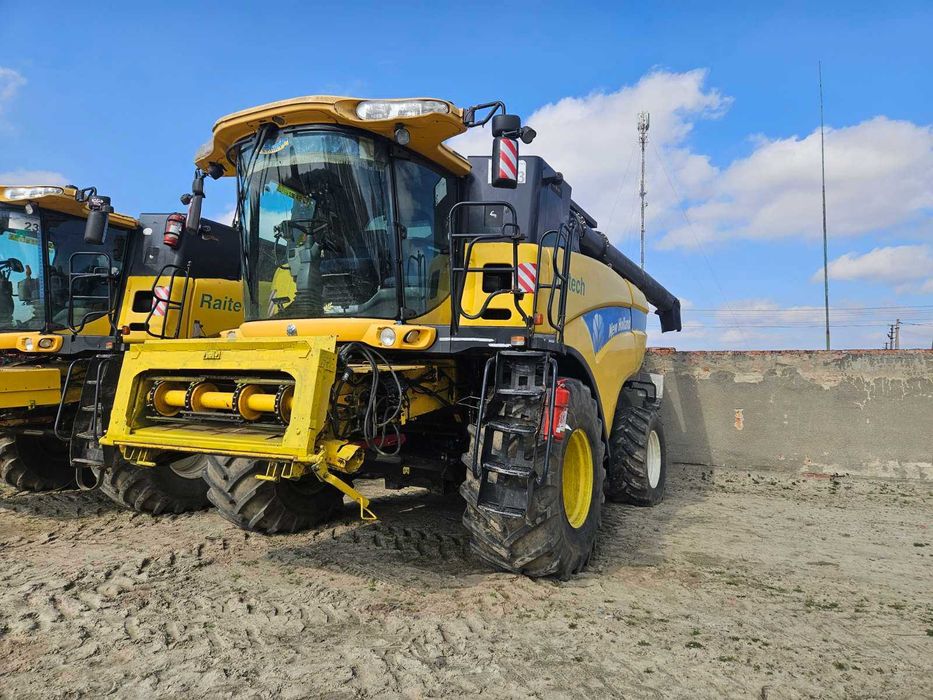 Комбайн зернозбиральний New Holland-CX8090