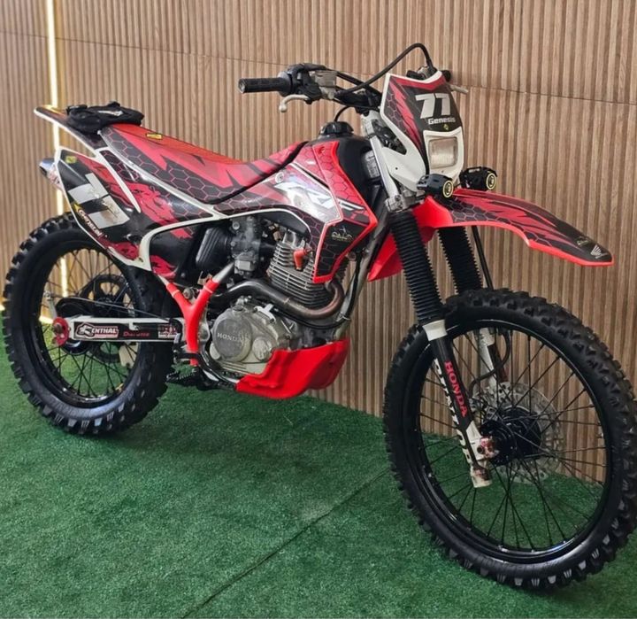 Honda crf 230f
