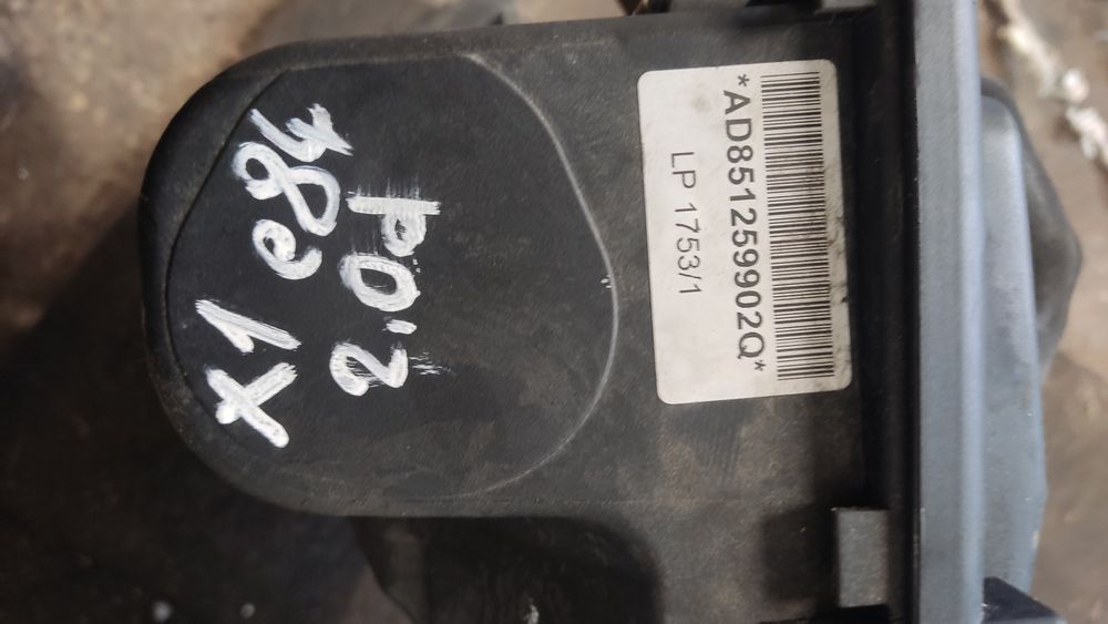 Obudowa filtra powietrza przepływka przepływomierz BMW X1 e84 2.0d