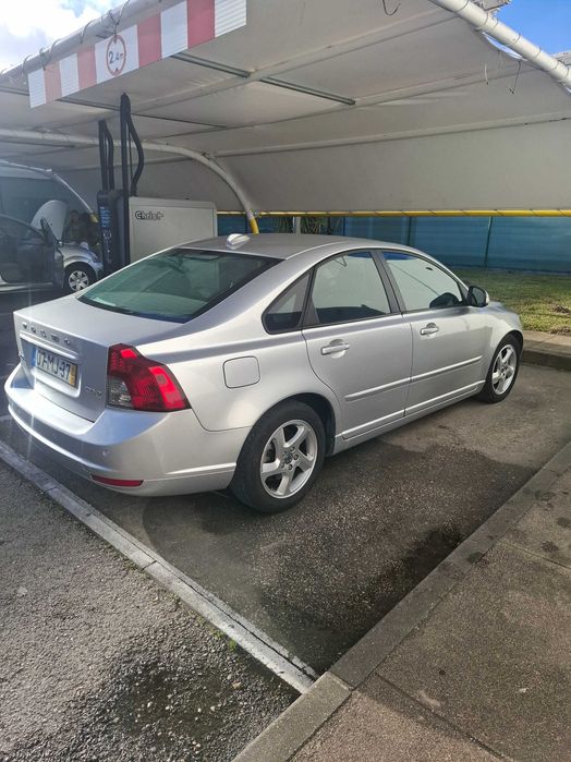 Volvo S40 1.6 D Drive 120 cv  impecável