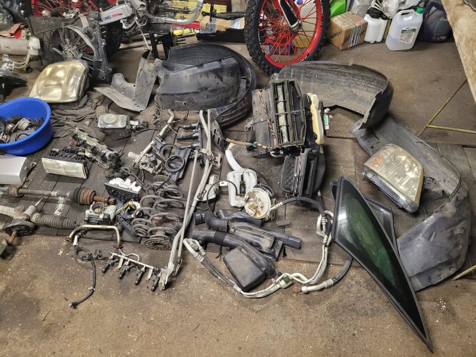 Opel meriva 1.6 16v automat. Pozostalosci