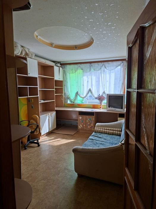 Салтовка, 625 м/р, ул Амосова, 25. Сдам 3 кв-ру.